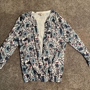 Quarter length sleeve cardigan